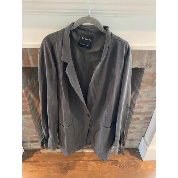 NWT BLOOMCHIC Womens Plus Size Dark Grey Tailored One Button Blazer 22-24 Plus - Picture 2 of 8
